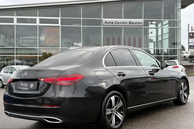Mercedes-Benz C 200 (Clasa C) din 2023 cu 99.900 km - oferta MER253414 - foto 5
