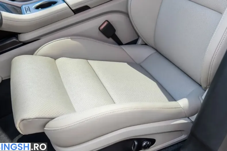 Porsche Taycan din 2026 cu 4.999 km - oferta POR253418 - foto 18