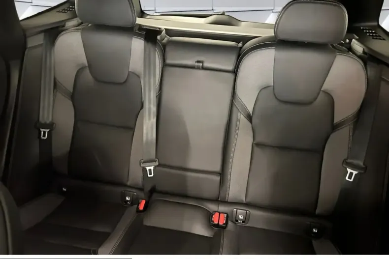 Volvo XC60 din 2023 cu 63.025 km - oferta VOL253421 - foto 6