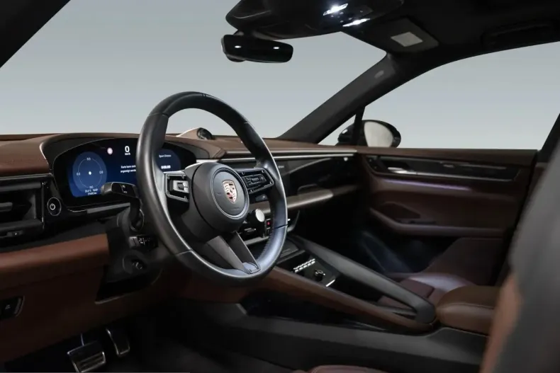 Porsche Macan din 2025 cu 21.600 km - oferta POR253426 - foto 4