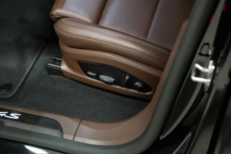 Porsche Macan din 2025 cu 21.600 km - oferta POR253426 - foto 21