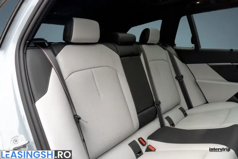BMW M5 (Seria 5) din 2025 cu 13.900 km - oferta BMW253429 - foto 34