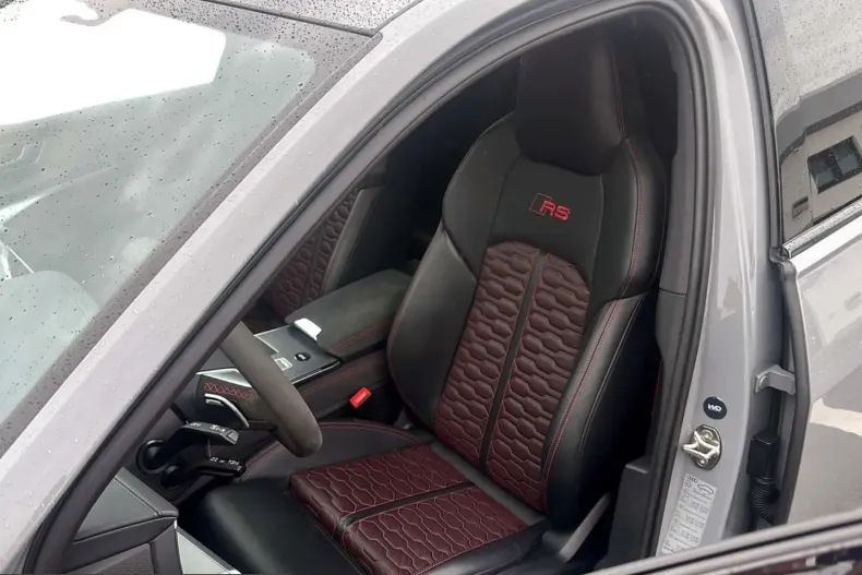 Audi RS6 din 2024 cu 50.800 km - oferta AUD253436 - foto 7
