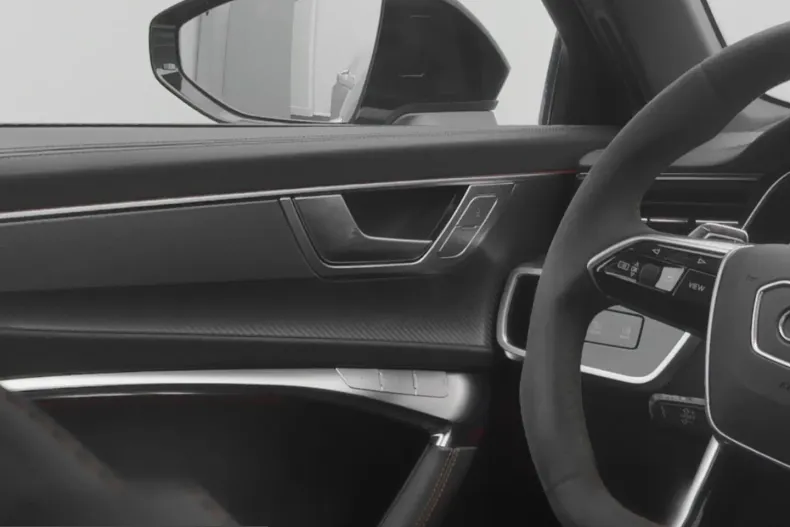 Audi RS6 din 2025 cu 21.000 km - oferta AUD253439 - foto 11