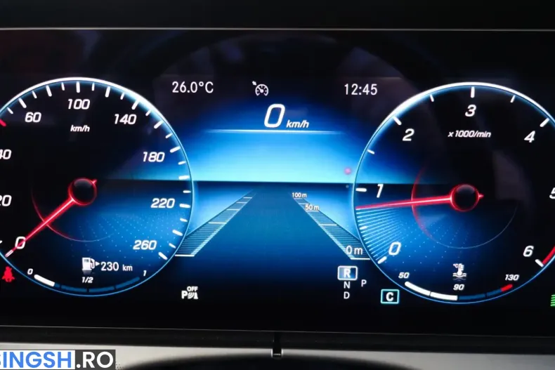 Mercedes-Benz E 220 d Avantgarde din 2021 cu 39.000 km - oferta MER253444 - foto 2