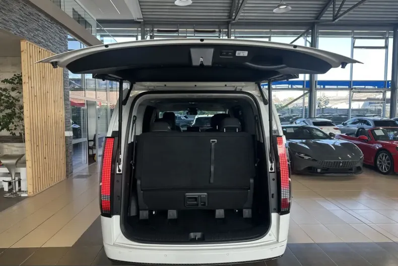 Hyundai Staria din 2023 cu 53.579 km - oferta HYU253468 - foto 7