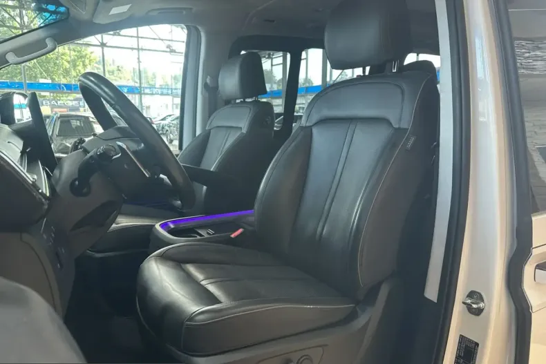 Hyundai Staria din 2023 cu 53.579 km - oferta HYU253468 - foto 10
