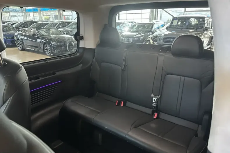 Hyundai Staria din 2023 cu 53.579 km - oferta HYU253468 - foto 13