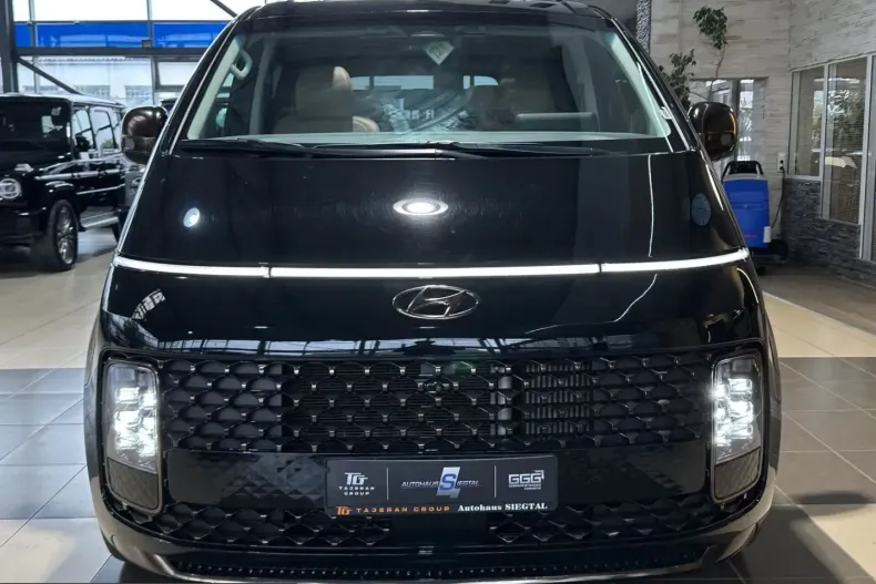 Hyundai Staria din 2022 cu 62.448 km - oferta HYU253469 - foto 2