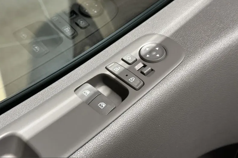 Hyundai Staria din 2022 cu 62.448 km - oferta HYU253469 - foto 25