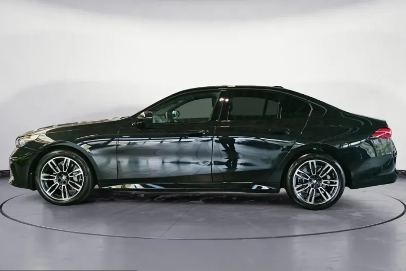 BMW 540 (Seria 5) din 2026 cu 14.674 km - oferta BMW253472 - foto 2