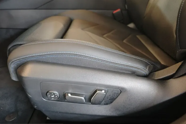 BMW 540 (Seria 5) din 2026 cu 14.674 km - oferta BMW253472 - foto 18
