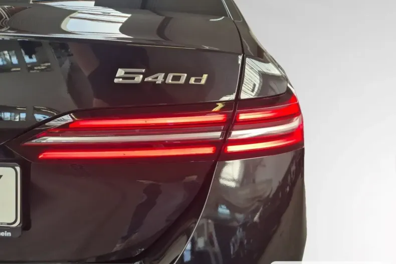 BMW 540 (Seria 5) din 2025 cu 29.800 km - oferta BMW253473 - foto 16
