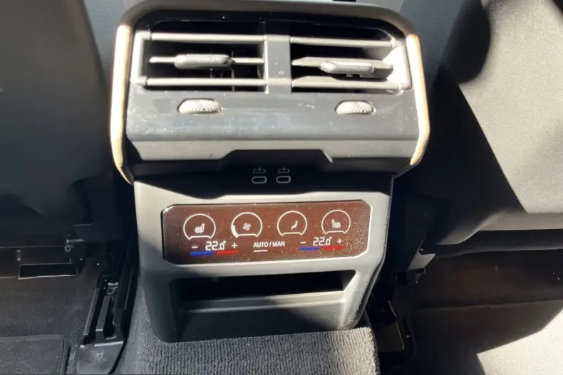 BMW 540 (Seria 5) din 2025 cu 27.394 km - oferta BMW253474 - foto 11