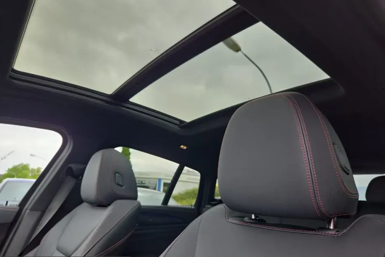 BMW X4 (Seria X) din 2025 cu 21.556 km - oferta BMW253479 - foto 19