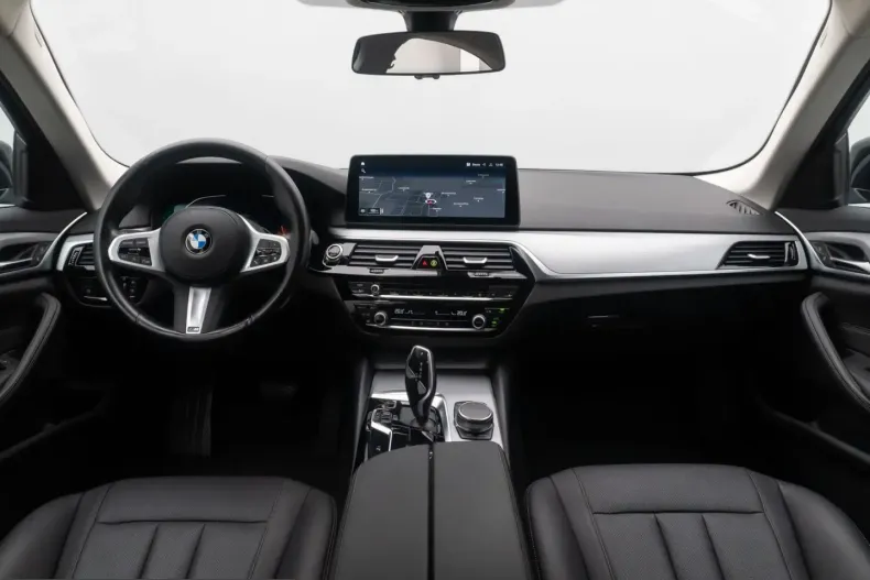 BMW 520 (Seria 5) din 2023 cu 60.466 km - oferta BMW253487 - foto 2
