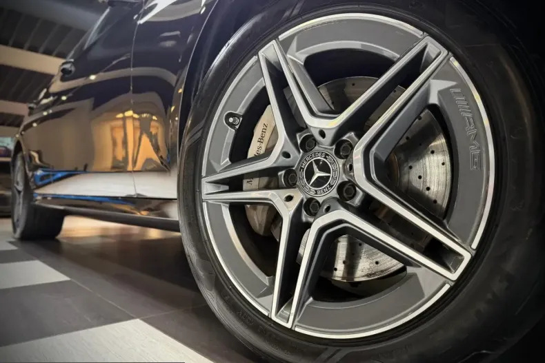 Mercedes-Benz E 300 (Clasa E) din 2022 cu 94.000 km - oferta MER253489 - foto 6