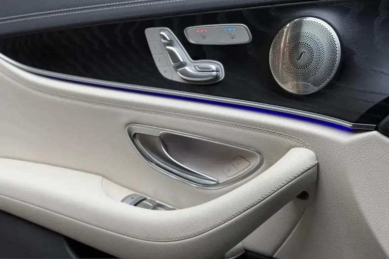 Mercedes-Benz E 300 (Clasa E) din 2022 cu 94.000 km - oferta MER253489 - foto 11