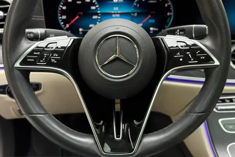Mercedes-Benz E 300 (Clasa E) din 2022 cu 94.000 km - oferta MER253489 - foto 14