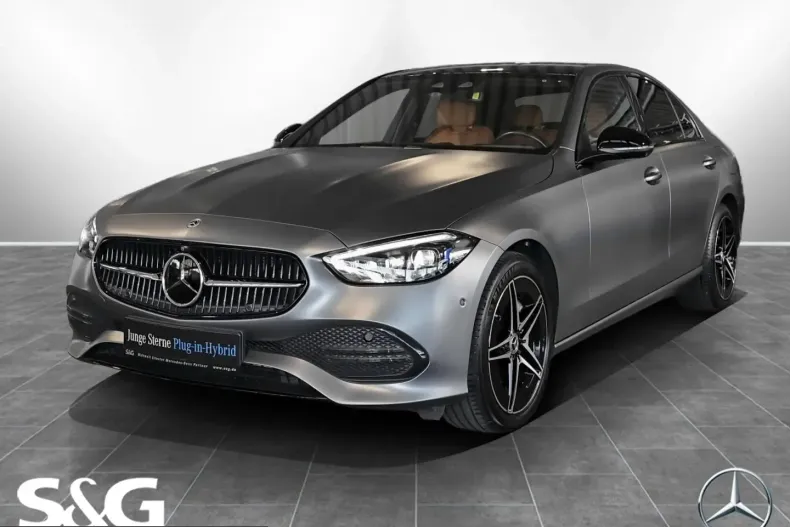 Mercedes-Benz C 300 (Clasa C) din 2022 cu 53.840 km - oferta MER253494 - foto 1