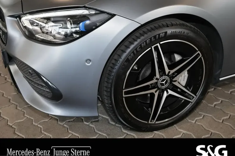 Mercedes-Benz C 300 (Clasa C) din 2022 cu 53.840 km - oferta MER253494 - foto 3