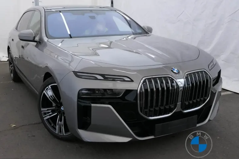 BMW 740 (Seria 7) din 2025 cu 24.800 km - oferta BMW253503 - foto 2