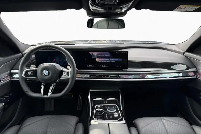 BMW 740 (Seria 7) din 2025 cu 26.385 km - oferta BMW253504 - foto 9