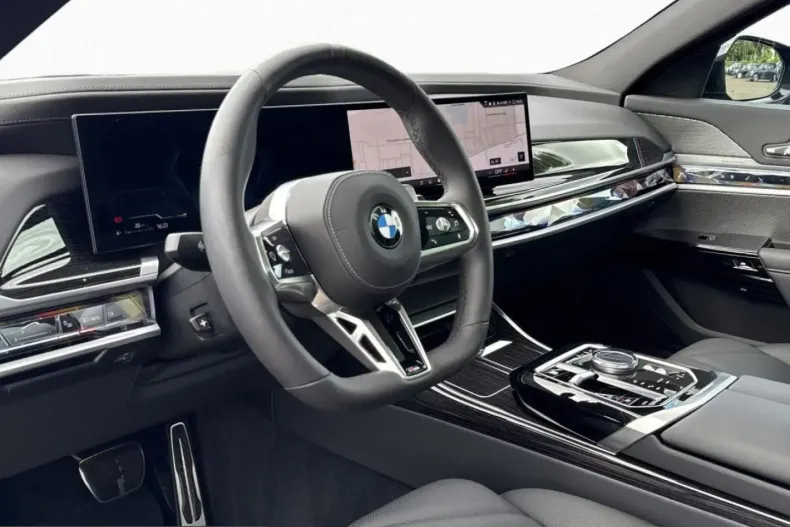 BMW 740 (Seria 7) din 2025 cu 26.385 km - oferta BMW253504 - foto 14