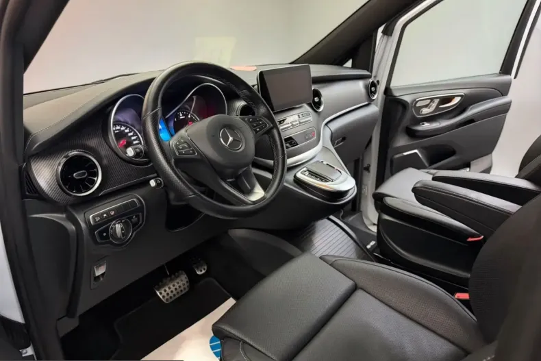 Mercedes-Benz V 300 (Clasa V) din 2023 cu 57.900 km - oferta MER253519 - foto 10