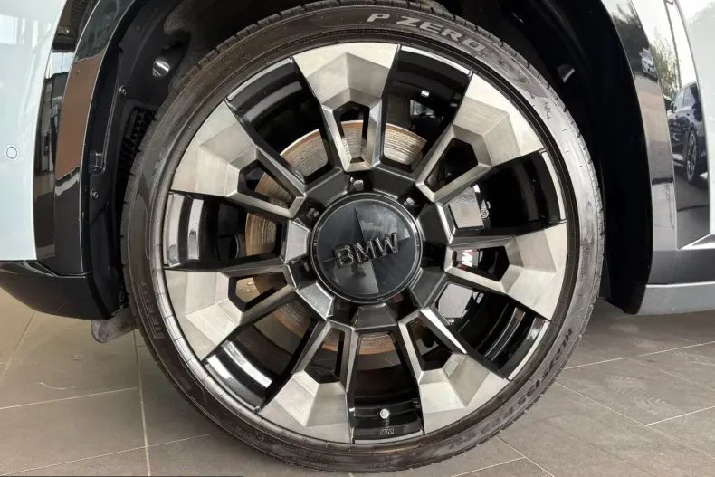 BMW XM (Seria X) din 2025 cu 16.637 km - oferta BMW253520 - foto 10