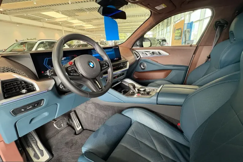BMW XM (Seria X) din 2025 cu 16.637 km - oferta BMW253520 - foto 13
