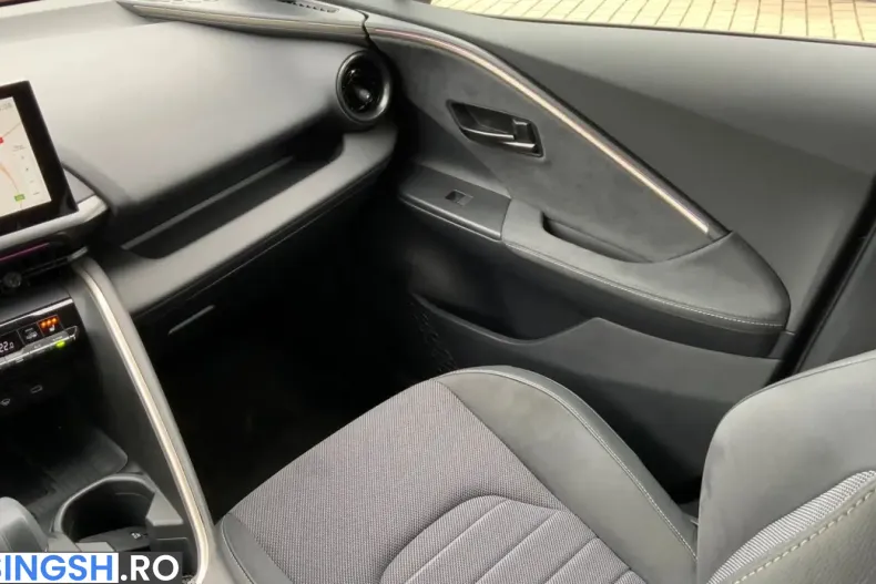 Toyota C-HR din 2026 cu 4.330 km - oferta TOY253526 - foto 27
