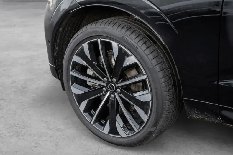 Volvo XC60 din 2025 cu 9.171 km - oferta VOL253539 - foto 5