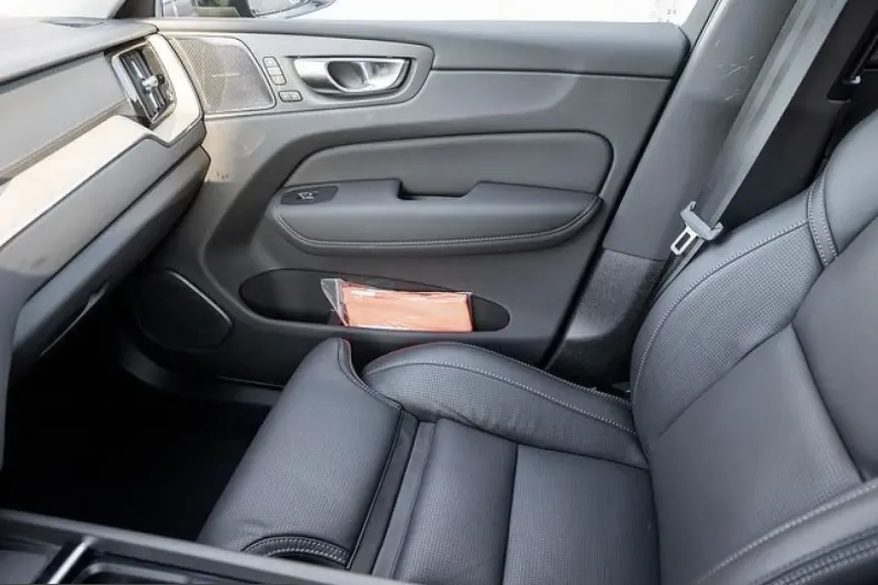 Volvo XC60 din 2025 cu 9.171 km - oferta VOL253539 - foto 17