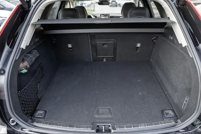 Volvo XC60 din 2025 cu 9.171 km - oferta VOL253539 - foto 21