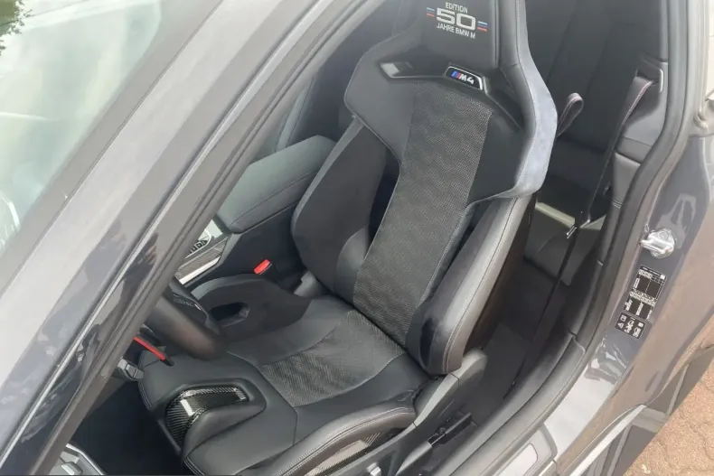 BMW M4 (Seria 4) din 2022 cu 19.940 km - oferta BMW253549 - foto 13