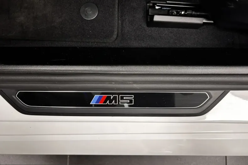 BMW M5 (Seria 5) din 2025 cu 20.000 km - oferta BMW253551 - foto 42