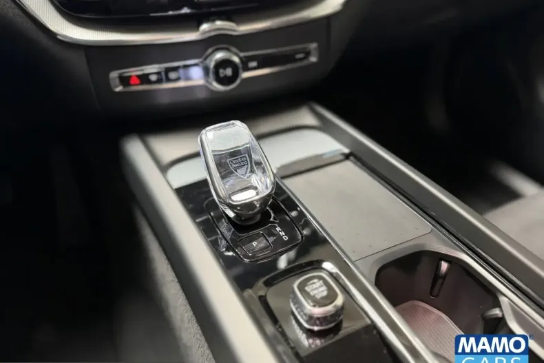Volvo XC60 din 2025 cu 12.868 km - oferta VOL253562 - foto 36
