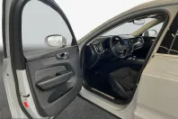 Volvo XC60 din 2025 cu 12.269 km - oferta VOL253566 - foto 8