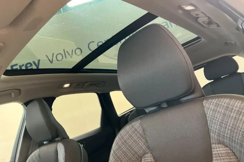 Volvo XC60 din 2025 cu 12.269 km - oferta VOL253566 - foto 23