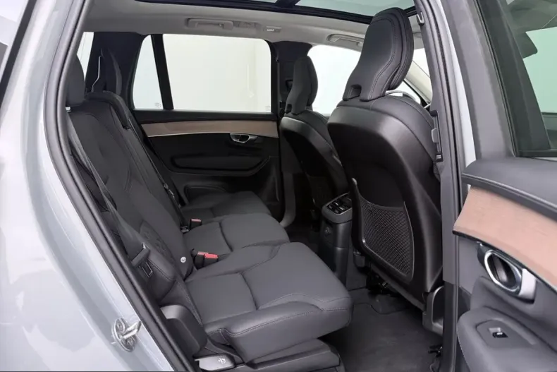 Volvo XC90 din 2025 cu 21.807 km - oferta VOL253568 - foto 22