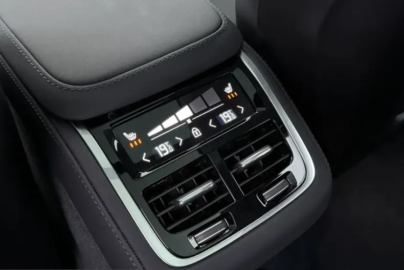Volvo XC90 din 2025 cu 21.807 km - oferta VOL253568 - foto 25