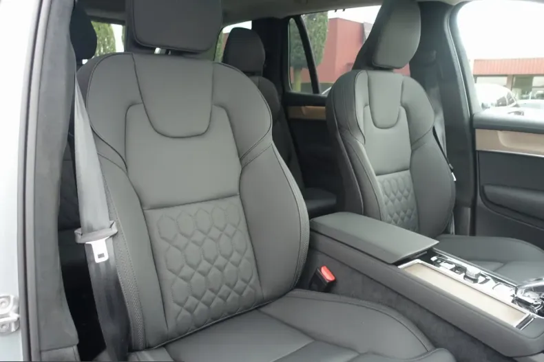 Volvo XC90 din 2025 cu 22.341 km - oferta VOL253569 - foto 8