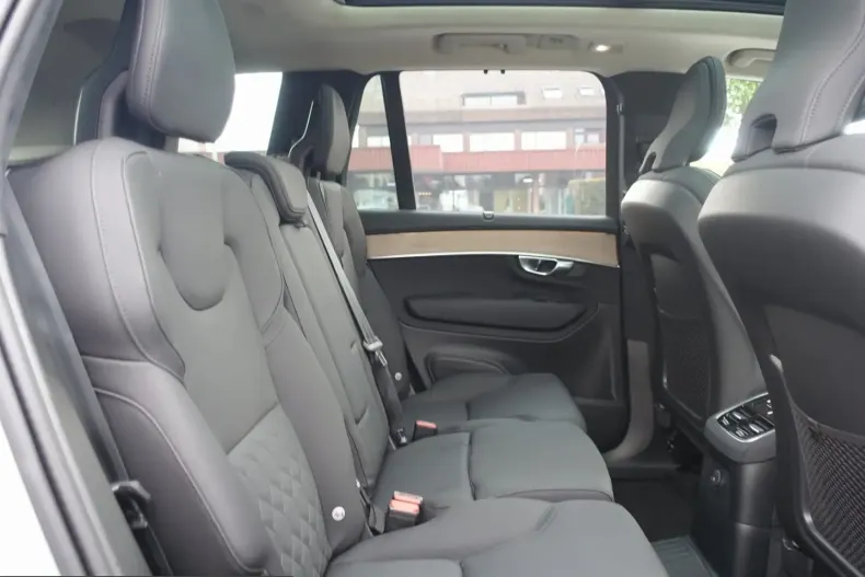 Volvo XC90 din 2025 cu 22.341 km - oferta VOL253569 - foto 9
