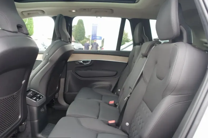 Volvo XC90 din 2025 cu 22.341 km - oferta VOL253569 - foto 10