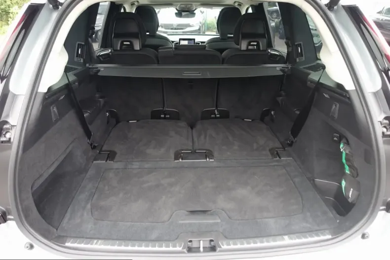 Volvo XC90 din 2025 cu 22.341 km - oferta VOL253569 - foto 26