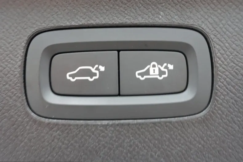 Volvo XC90 din 2025 cu 22.341 km - oferta VOL253569 - foto 28
