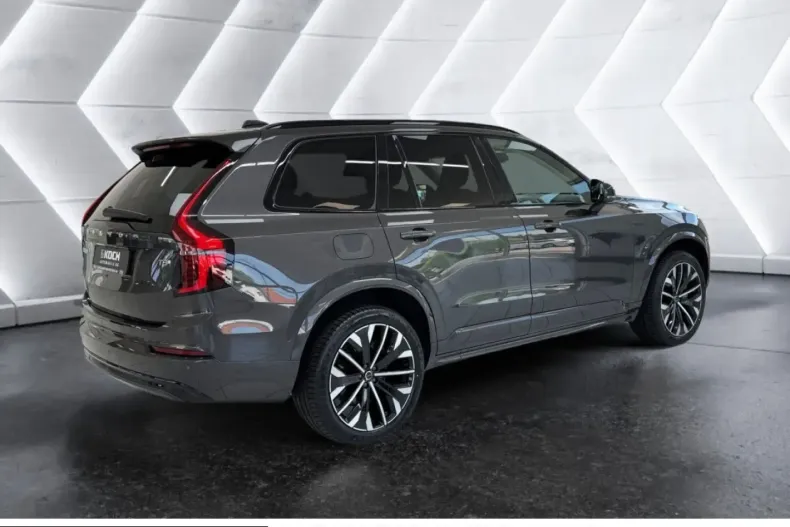 Volvo XC90 din 2025 cu 21.965 km - oferta VOL253570 - foto 3