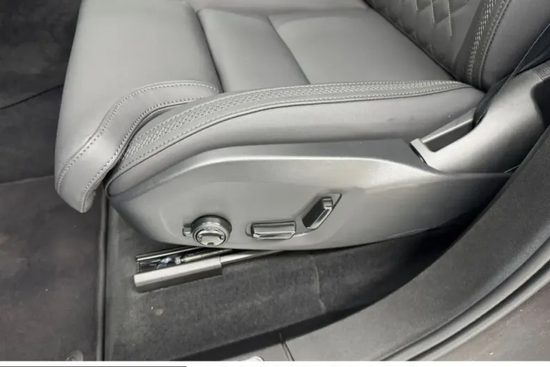 Volvo XC90 din 2025 cu 21.965 km - oferta VOL253570 - foto 19