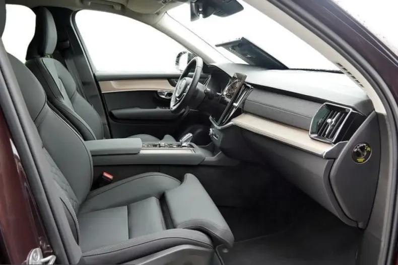 Volvo XC90 din 2025 cu 21.475 km - oferta VOL253571 - foto 5